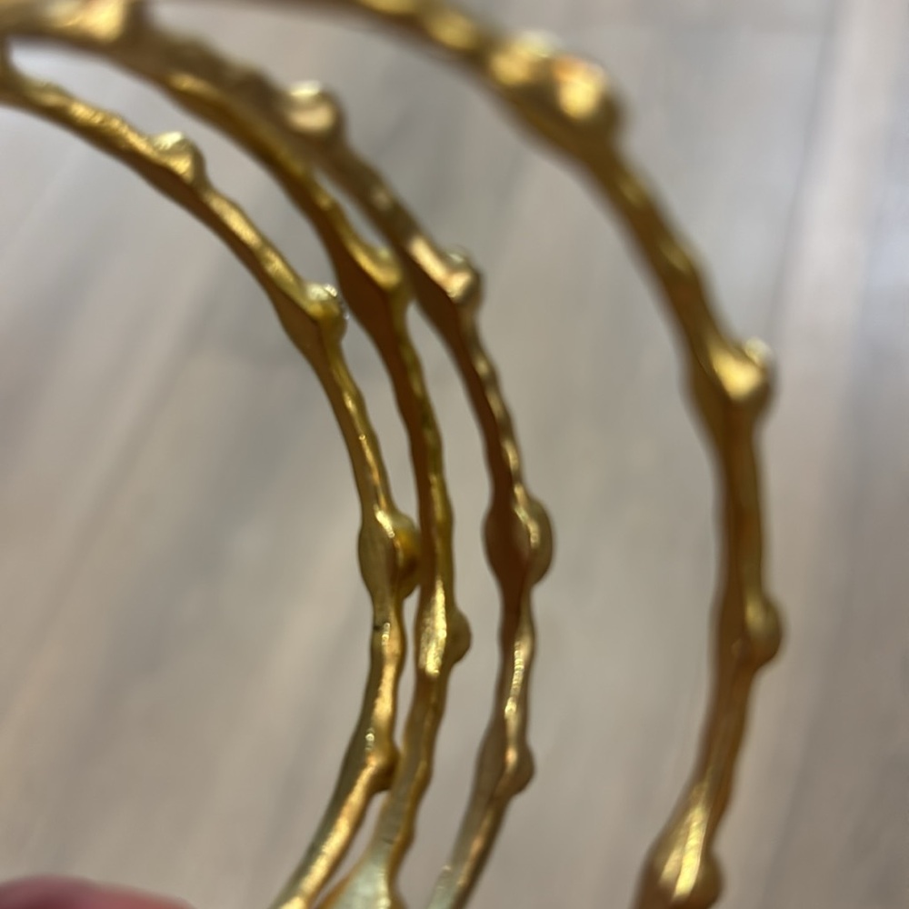 Four bangles - Picture 5 of 5